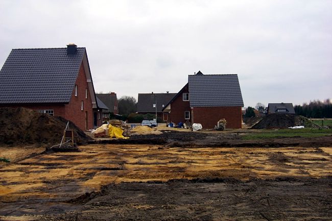 Hier wird ein neues Grundstck erschlossen