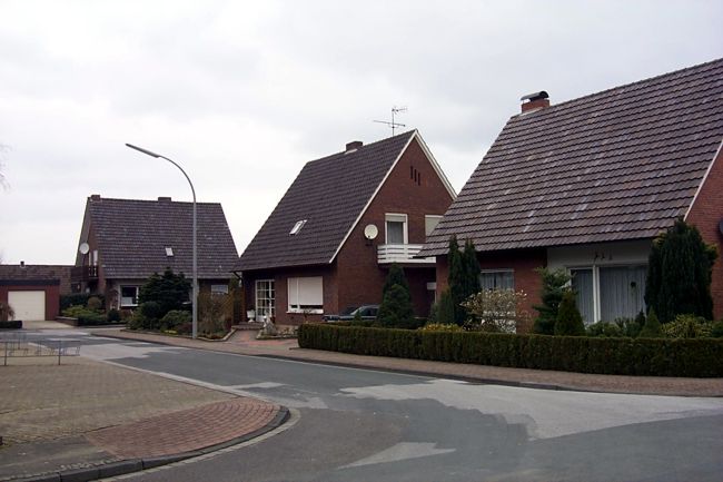 Huser mit schn gestaltete Beete