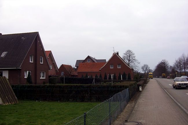 Die Grten dieser Huser grenzen an der Vredener Strae