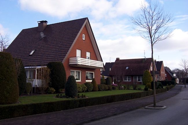 Ein Haus mit einem schnen Vorgarten