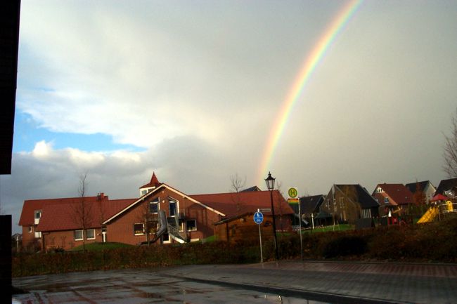 Ein schner Regenbogen ber dem Johanneskindergarten