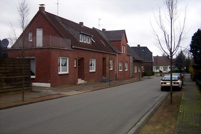 Ein Haus mit einer groen Dachterrasse