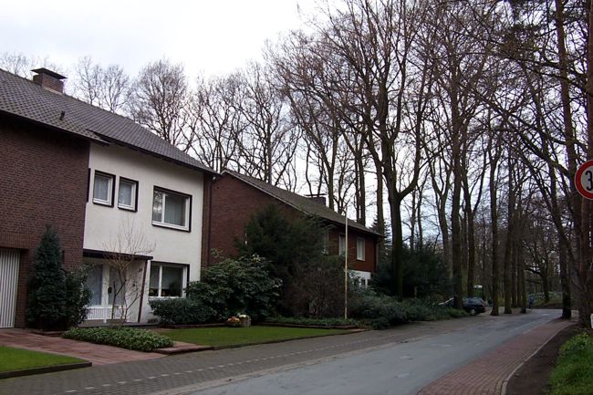 Huser mit gepflegte Anlagen