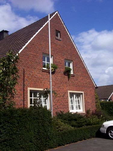 Ein hbsches, lteres Haus