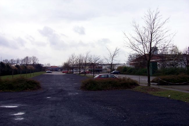 Der Mitarbeiterparkplatz der Hlsta Werke