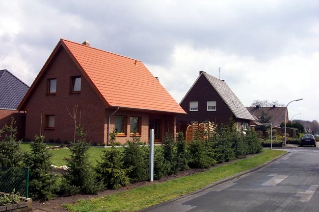 Ein hbsches Haus mit einen sehr gepflegten Garten