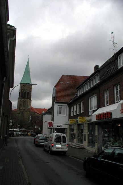 Blick entlang der Neuestrae