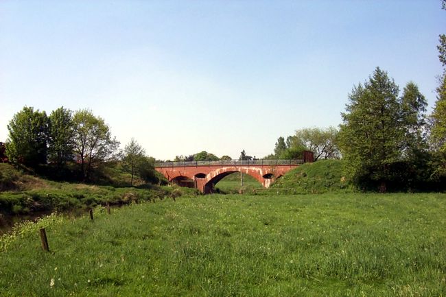 ber diese Brcke berquerte frher die Bahn die Berkel