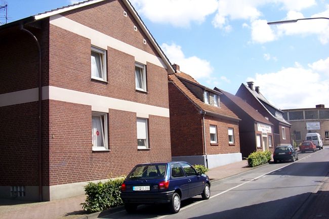 Ein groes Familienhaus