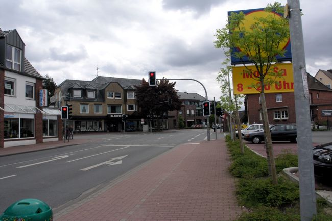 Die Ampelkreuzung bei Lidl Eschstrae / Grabenstrae