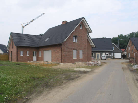 Ein hbsches Haus. Der Garten muss hier noch gestaltet werden