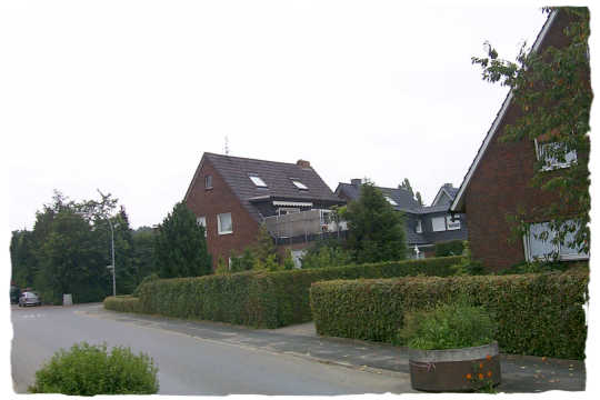 Ein Haus mit einer groen Dachterrasse