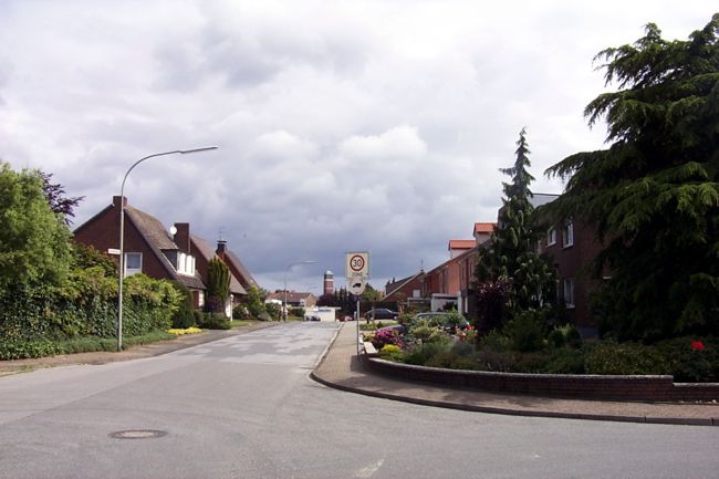 Blick entlang dem Sdlohner Weg in Richtung Stadt