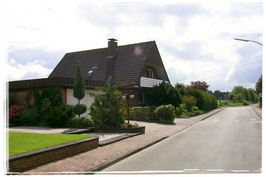 Ein hbsches Haus mit gepflegte Anlagen
