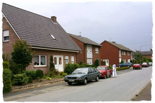 Ein hbsches Haus mit gepflegte Anlagen
