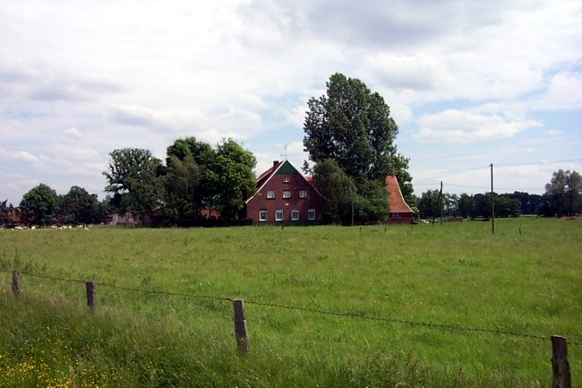 Blick auf einen Bauernhof