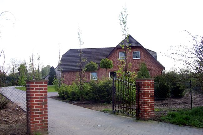 Ein sehr hbsches Haus mit gepflegte Anlagen