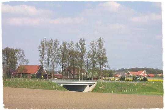 Eine kleine Brcke die ber die Berkel fhrt