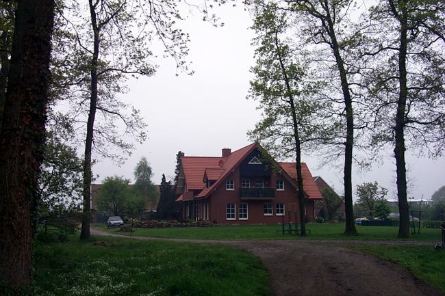 Ein groes, beeindruckendes Wohnhaus